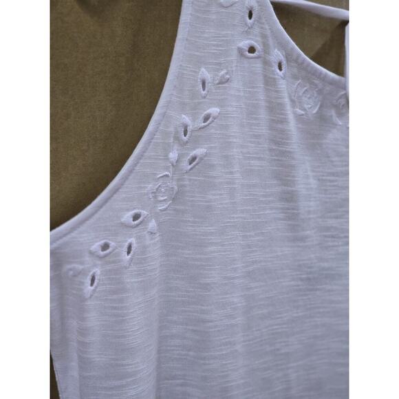 Torrid White Babydoll Crew Neck Embroidered Eyelet Tie Back Top, 0X NWOT - Picture 4 of 7